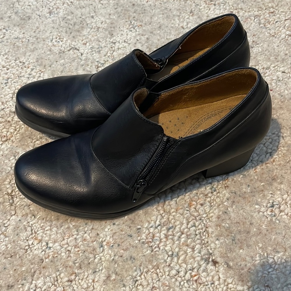 Womens black heel